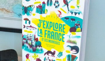 Vue de pages intérieures du livre J'explore la France et ses merveilles.