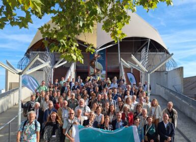 Les Participants du 18e séminaire national Ramsar Marais poitevin devant la salle de La Sirène à La Rochelle
